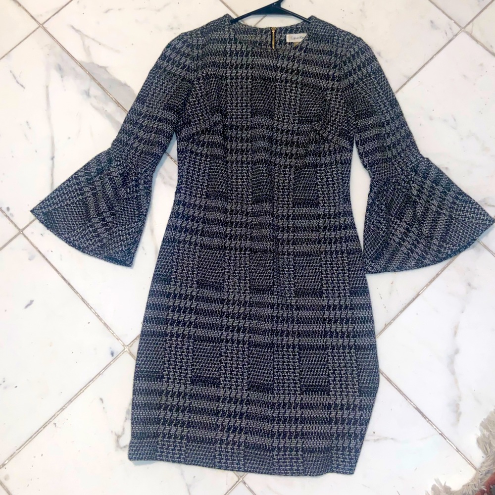 Calvin Klein 🤍✨💖 | Grey Dress with Bell Sleeves | Knit Sweater Dress | Size 2